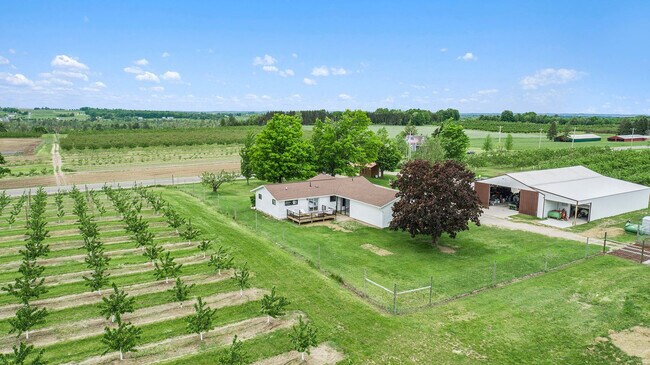 Building Photo - 8150 Elk Lake Rd