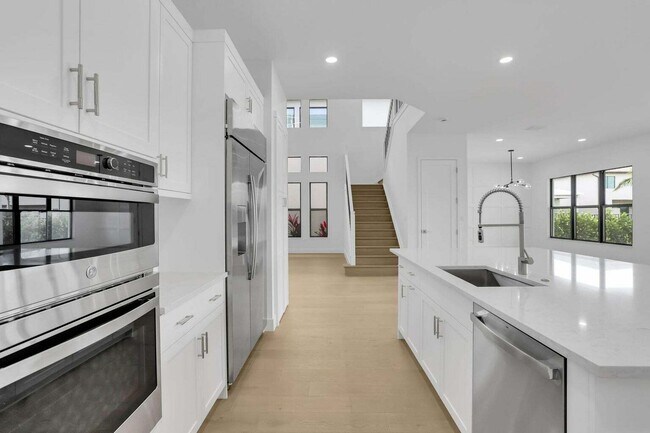 Building Photo - 21049 Violet Flds Wy