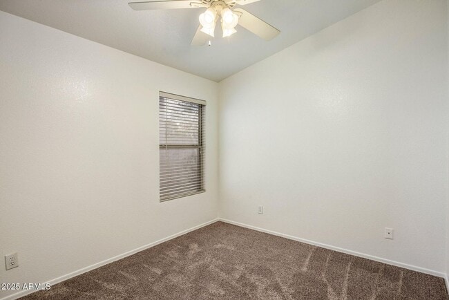 Building Photo - AVAILABLE NOW IN GREAT AVONDALE LOCATION!!!