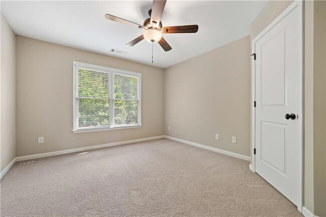 Building Photo - 2180 Hilltop Overlook Way