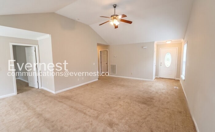 Building Photo - 743 Graysville Rd