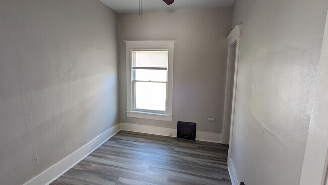 Building Photo - 508 N 22nd St