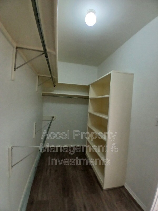 Building Photo - 130 San Jacinto St