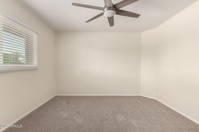 Building Photo - 4715 S Mill Ave