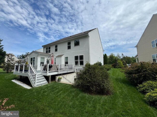 Building Photo - 6 Whetstone Ct