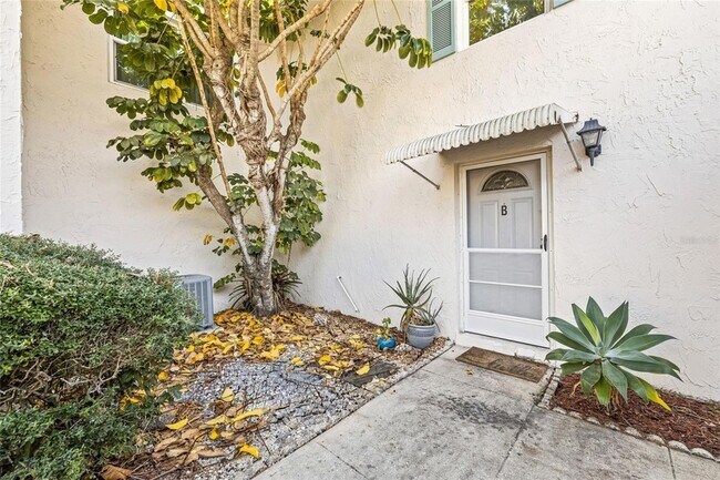 Building Photo - 3267 39th St S