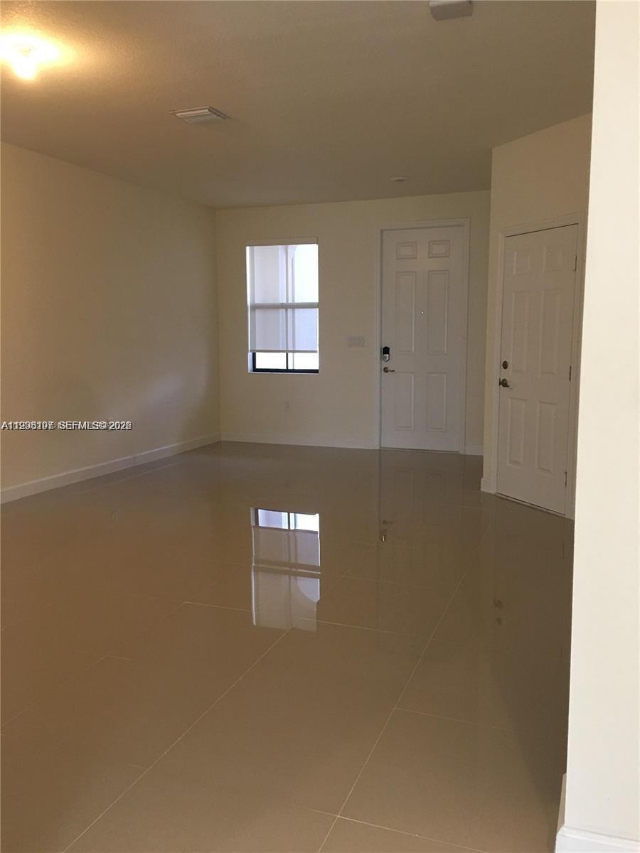 Building Photo - 10323 W 34th Ln