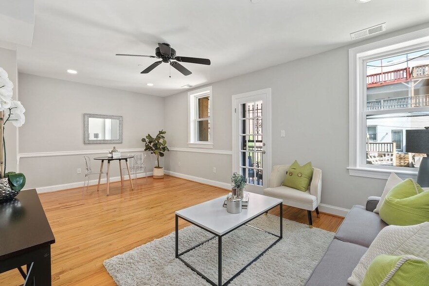 Building Photo - 1361 Irving St NW