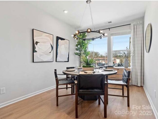 Building Photo - 5624 Kingspan Dr