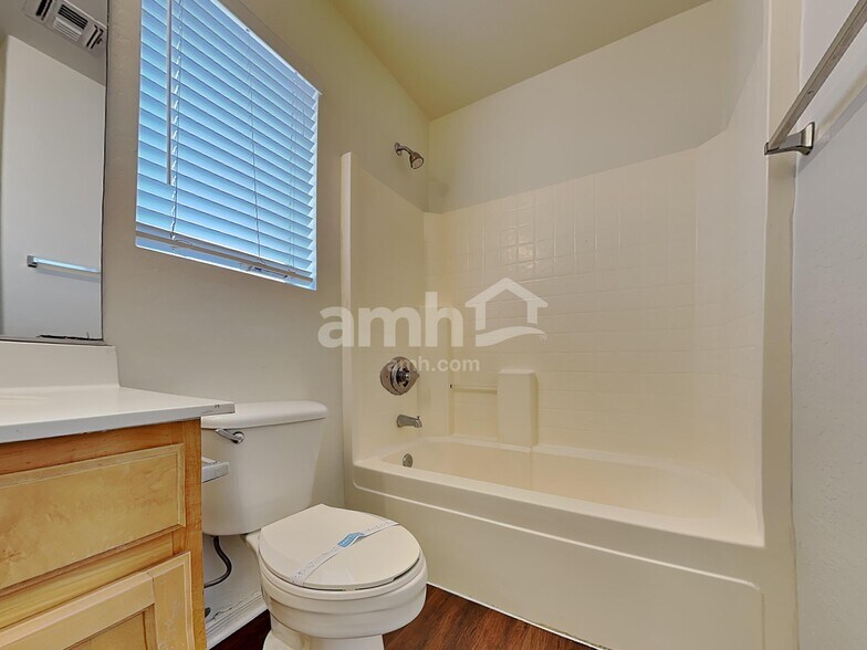 Building Photo - 2138 S Compton