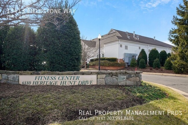 Building Photo - 13413 Fieldstone Way