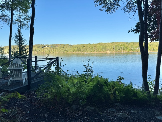 Building Photo - 5 Bracken Ln