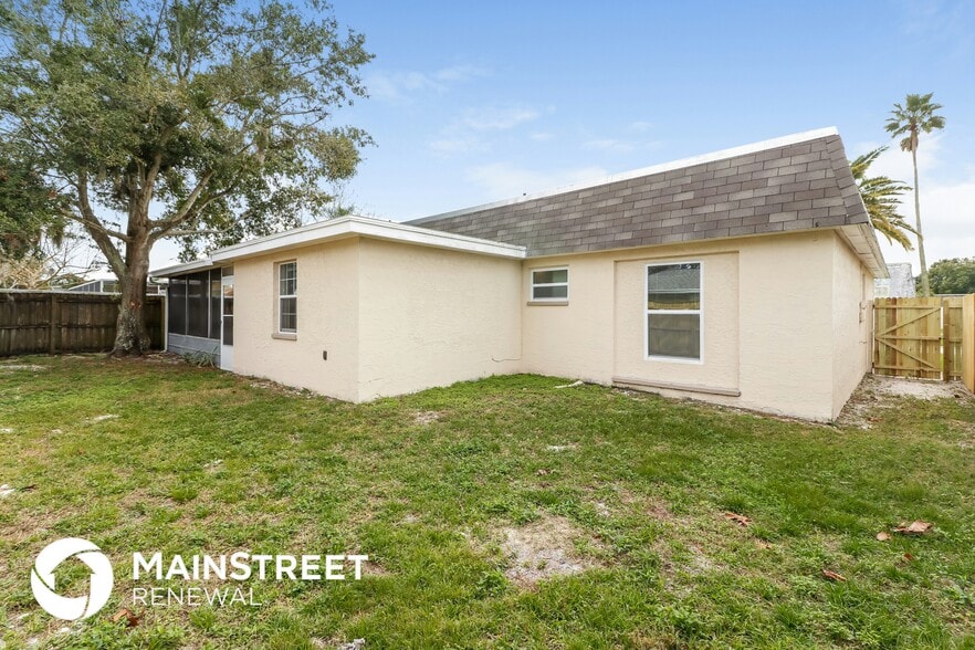 Building Photo - 3919 Claremont Dr