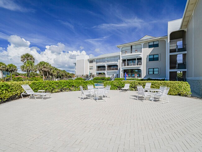 Building Photo - 5300 Jimmy Buffett Mem Hwy