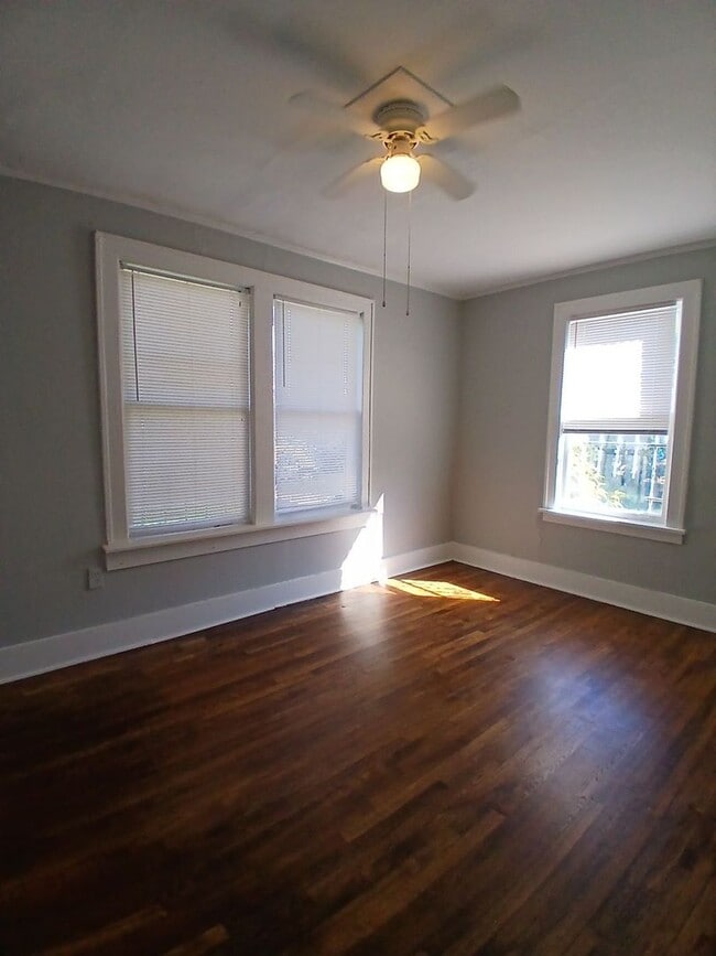 Building Photo - Thoughtfully Renovated 3-Bedroom, 1-Bath | Open to Section 8