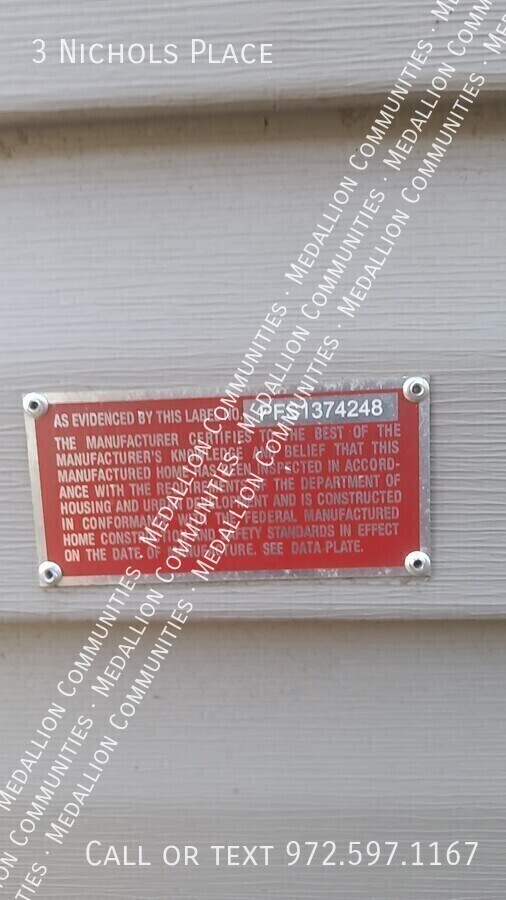 Building Photo - 3 Nichols Pl