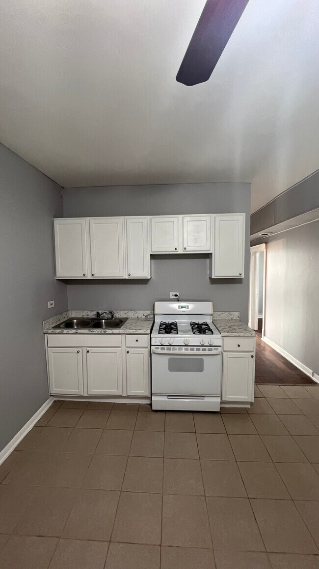 Kitchen - 8835 S Commercial Ave