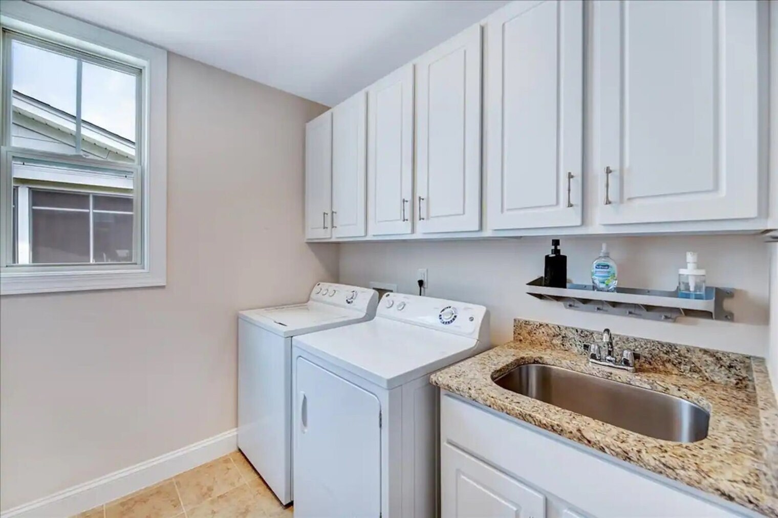 Building Photo - 1708 Hemby Ridge Ln