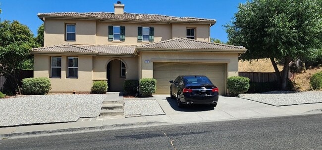 Building Photo - Welcome to American Canyon!! Beautiful Large 5 Bed 3 Full Bath for Lease
