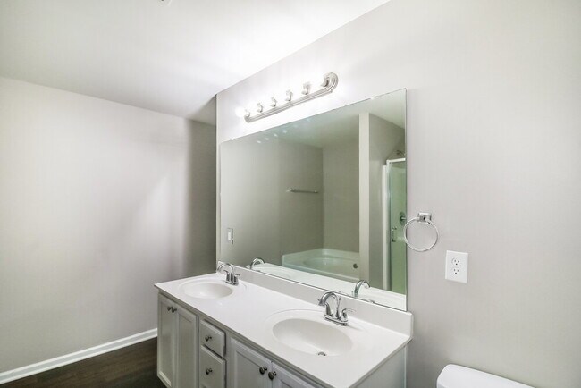 Building Photo - 5210 Cedar Shoals Dr