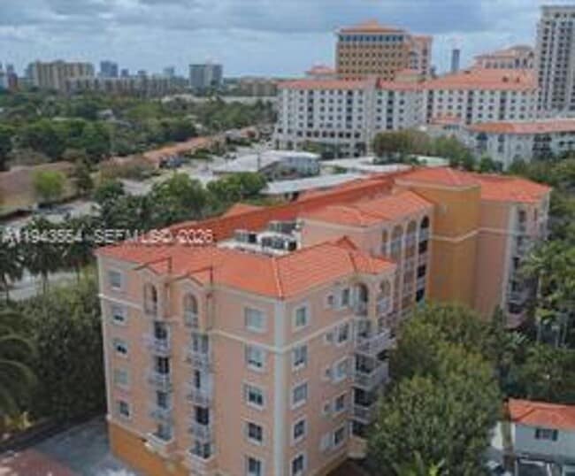 Building Photo - 1 Alhambra Cir