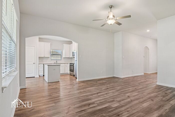 Building Photo - 329 Bearman Dr