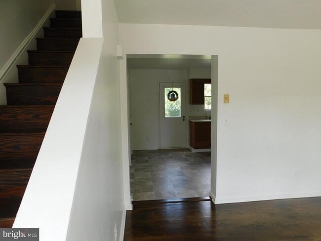Building Photo - 1030 Bridle Ct