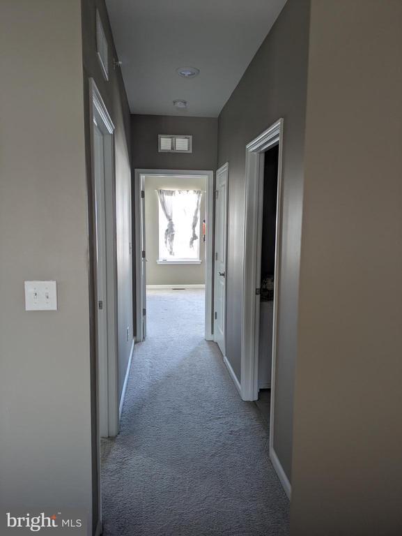 Building Photo - 125 Knock Hill Dr
