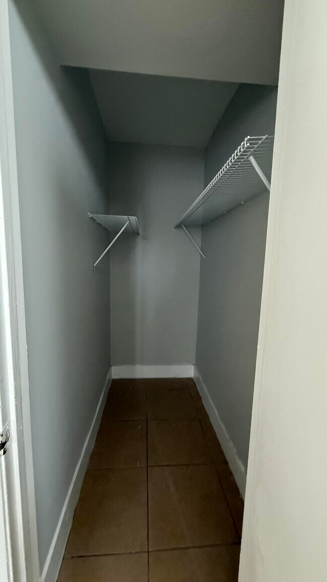 Building Photo - 4837 Arjaro Dr