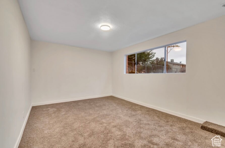 Building Photo - 5365 W 5200 S