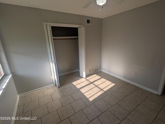 Building Photo - 8415 Dottley Dr