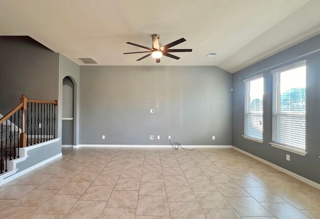 Building Photo - Gorgeous and spacious 4 bed 3.5 bath in Ka...