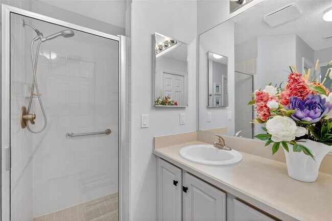 Building Photo - 1950 Alistar Ct