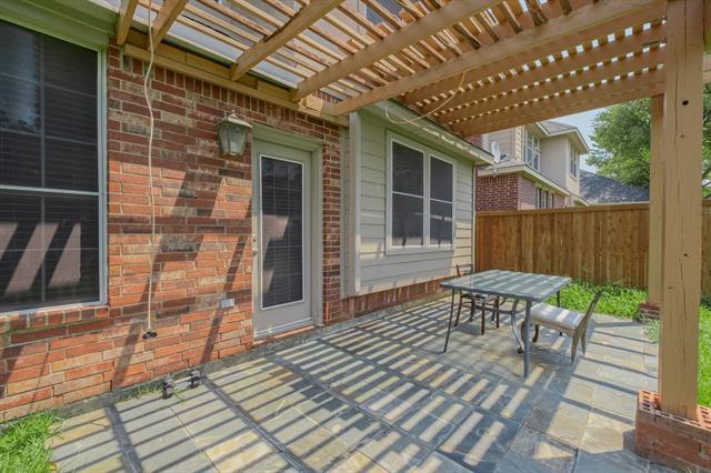 Building Photo - 1607 Lake Eden Dr