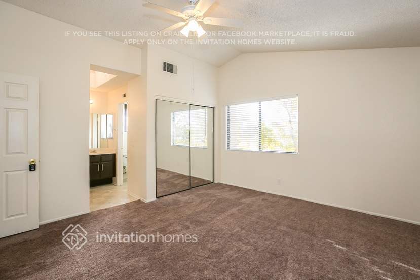 Building Photo - 43301 32nd St W