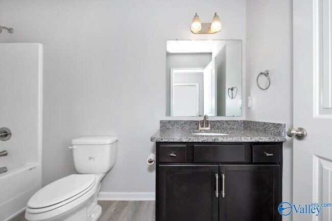 Building Photo - 22637 Quarry Rd