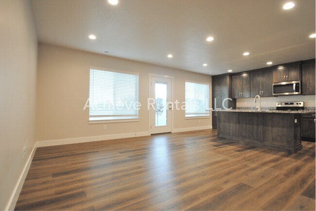 Building Photo - 4067 S 2800 W