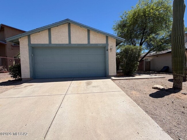 Building Photo - 9368 N Hampshire Dr