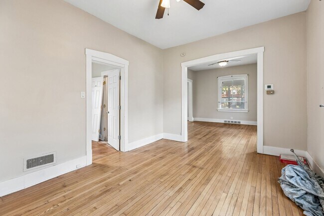 Building Photo - 3863 California St