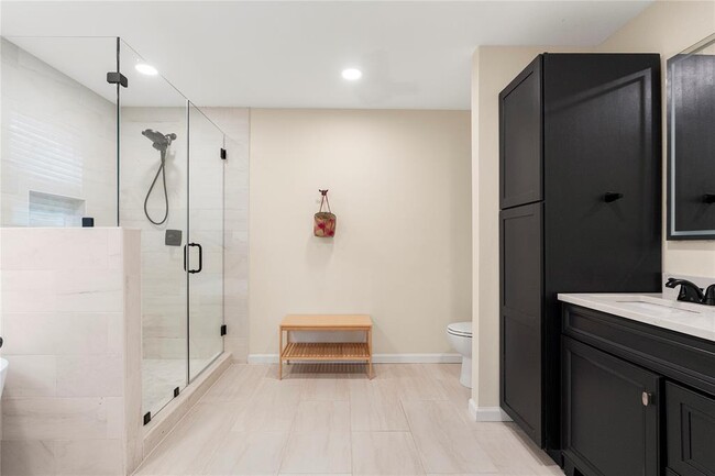 Building Photo - 13008 Candlestick Pl