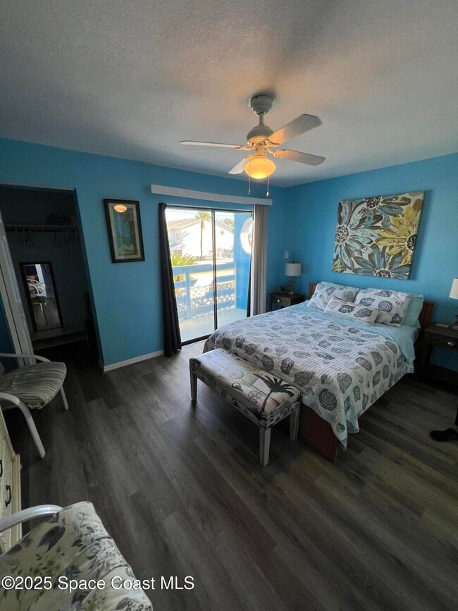 Building Photo - 299 Chandler St