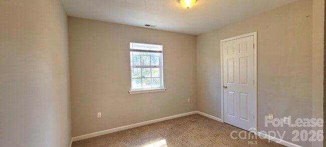 Building Photo - 4539 Springview Rd