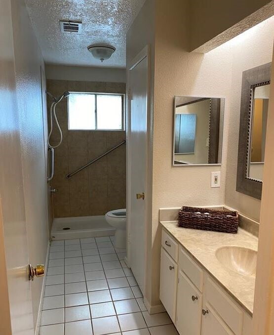 Building Photo - 1430 Kenforest Dr