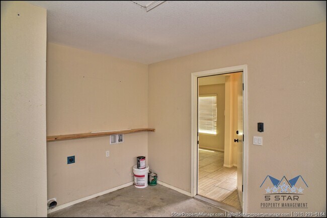 Building Photo - 14920 Tim Hardaway