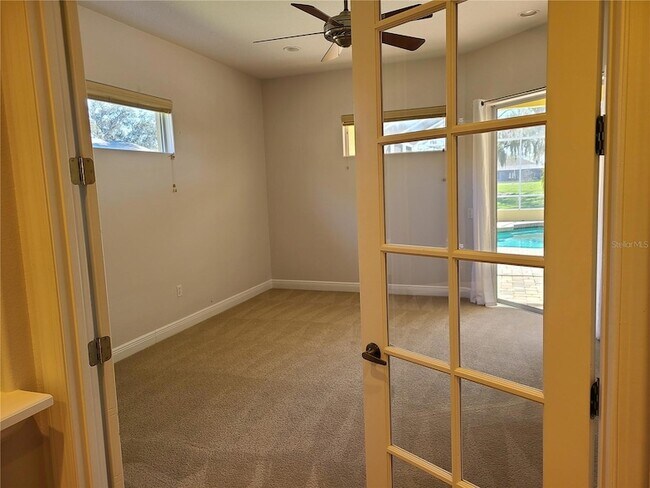 Building Photo - 9996 Cherry Hills Ave Cir