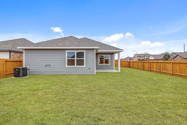 Building Photo - 400 Mystic Slopes Dr