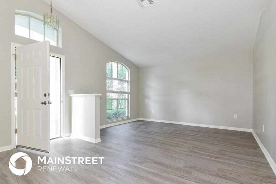 Building Photo - 3232 Fremont Ct