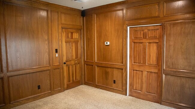 Building Photo - 9 Huntsmans Horn Cir