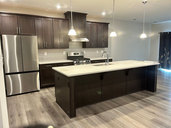 Building Photo - Single Family Home Pelican Point