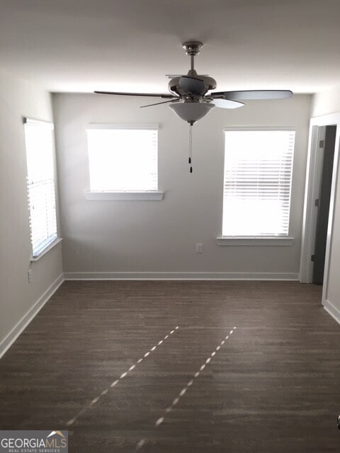 Building Photo - 305 Lorien Way